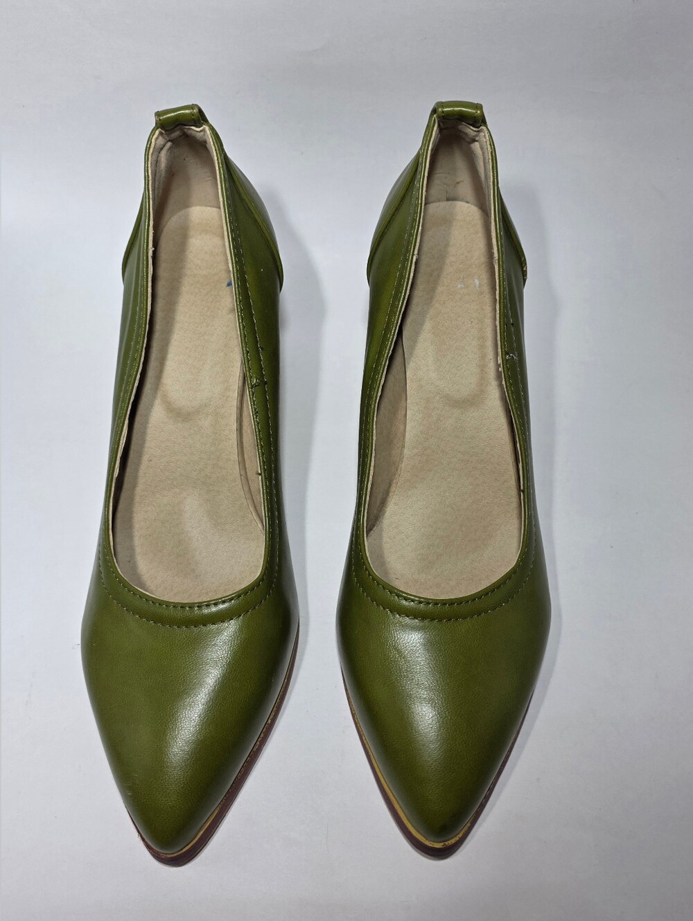 Women’s Size 41 Green Olive Block Heel Pumps Pointed Toe Slip On Shoes - Picture 5 of 8